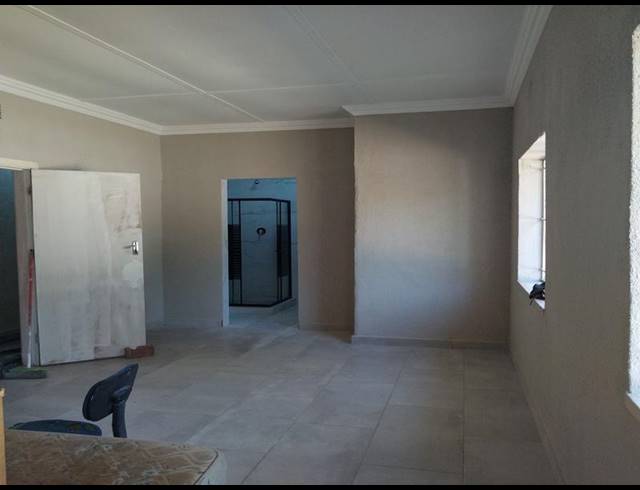 3 BEDROOM HOUSE FOR SALE IN THREE RIVERS